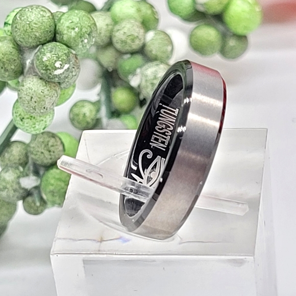 Mens Tungsten Stamped wedding band, ring 💍. - Picture 2 of 2